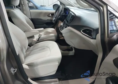 2017 Chrysler Pacifica Lx from USA, damaged, VIN 2C4RC1CG9HR633627